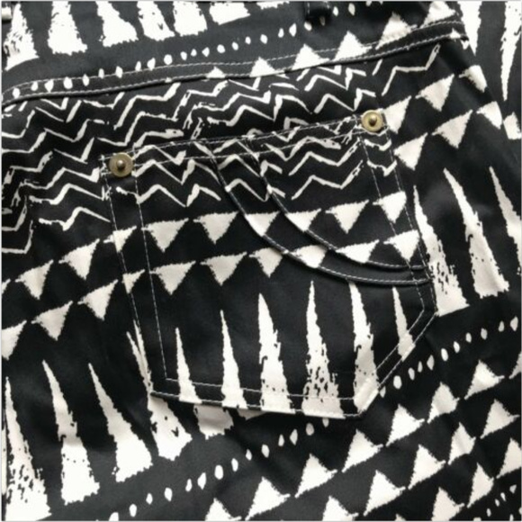 New View Skinny Straight Leg Stretch Pants - Picture 7 of 7